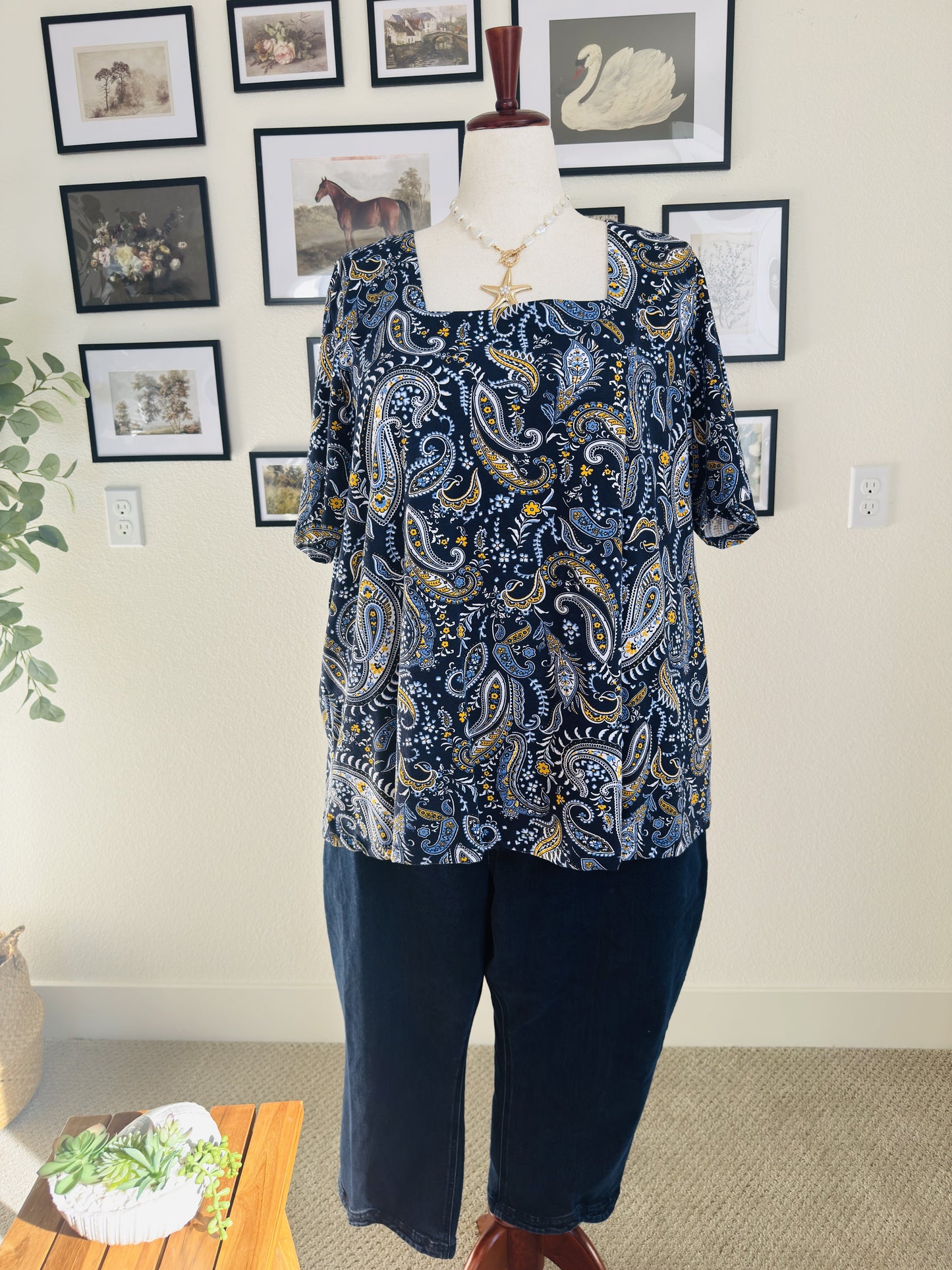 Jessica London Paisley Square Neck Short Sleeve Top - Size 26/28