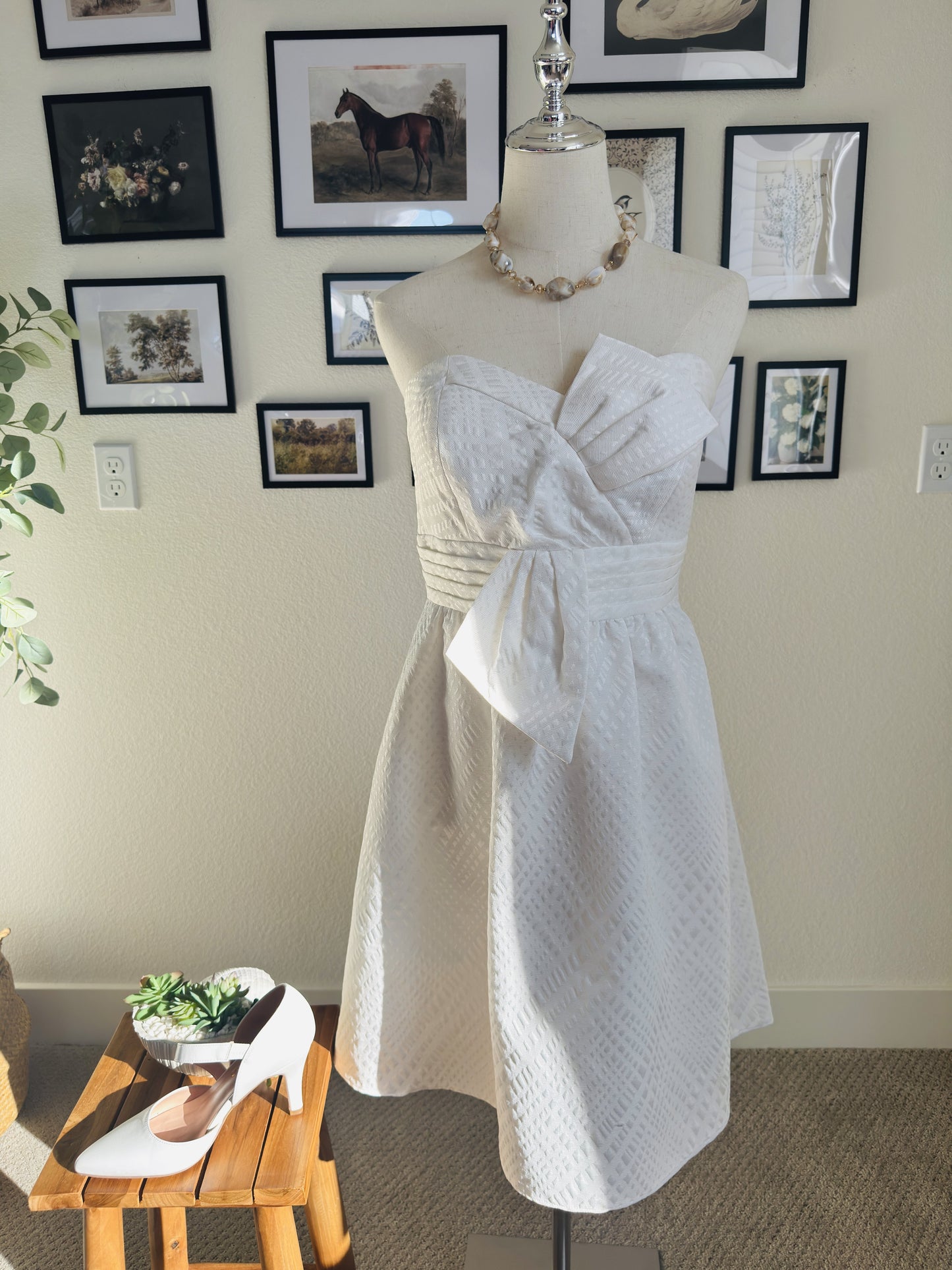 Max and Cleo White Strapless Jacquard Bow Dress - Size 8