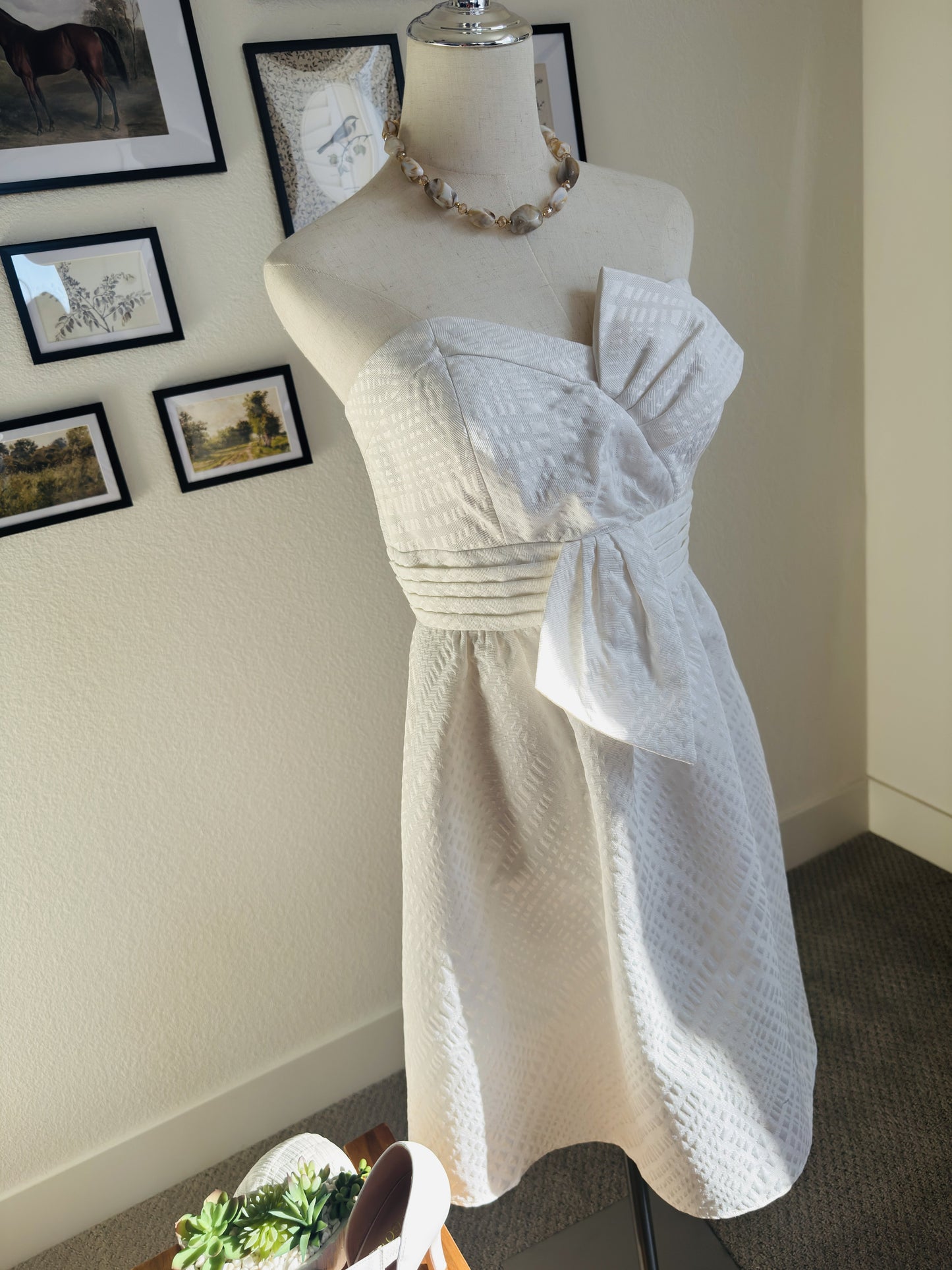 Max and Cleo White Strapless Jacquard Bow Dress - Size 8