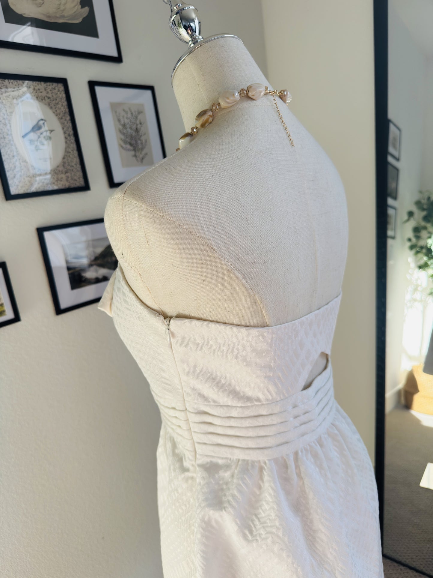 Max and Cleo White Strapless Jacquard Bow Dress - Size 8
