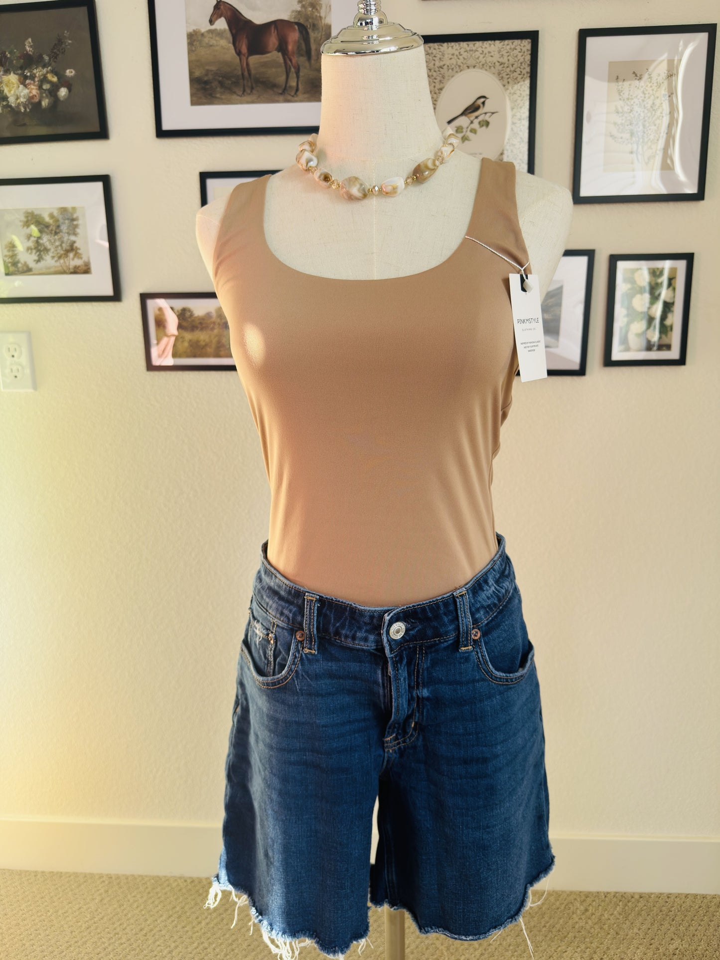 American Eagle Stretch Raw Hem Denim Bermuda Shorts Size 4