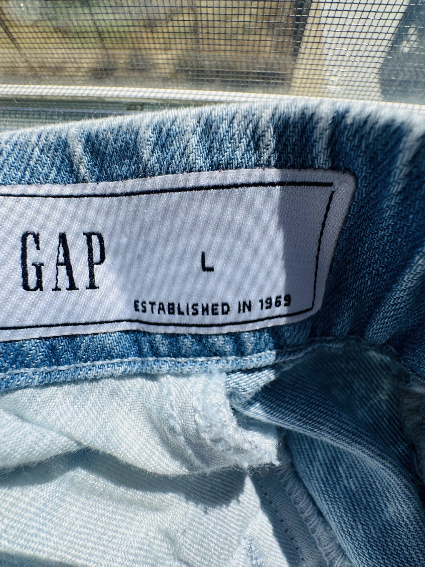 GAP Light Wash Pleated Denim Bermuda Shorts - Size L