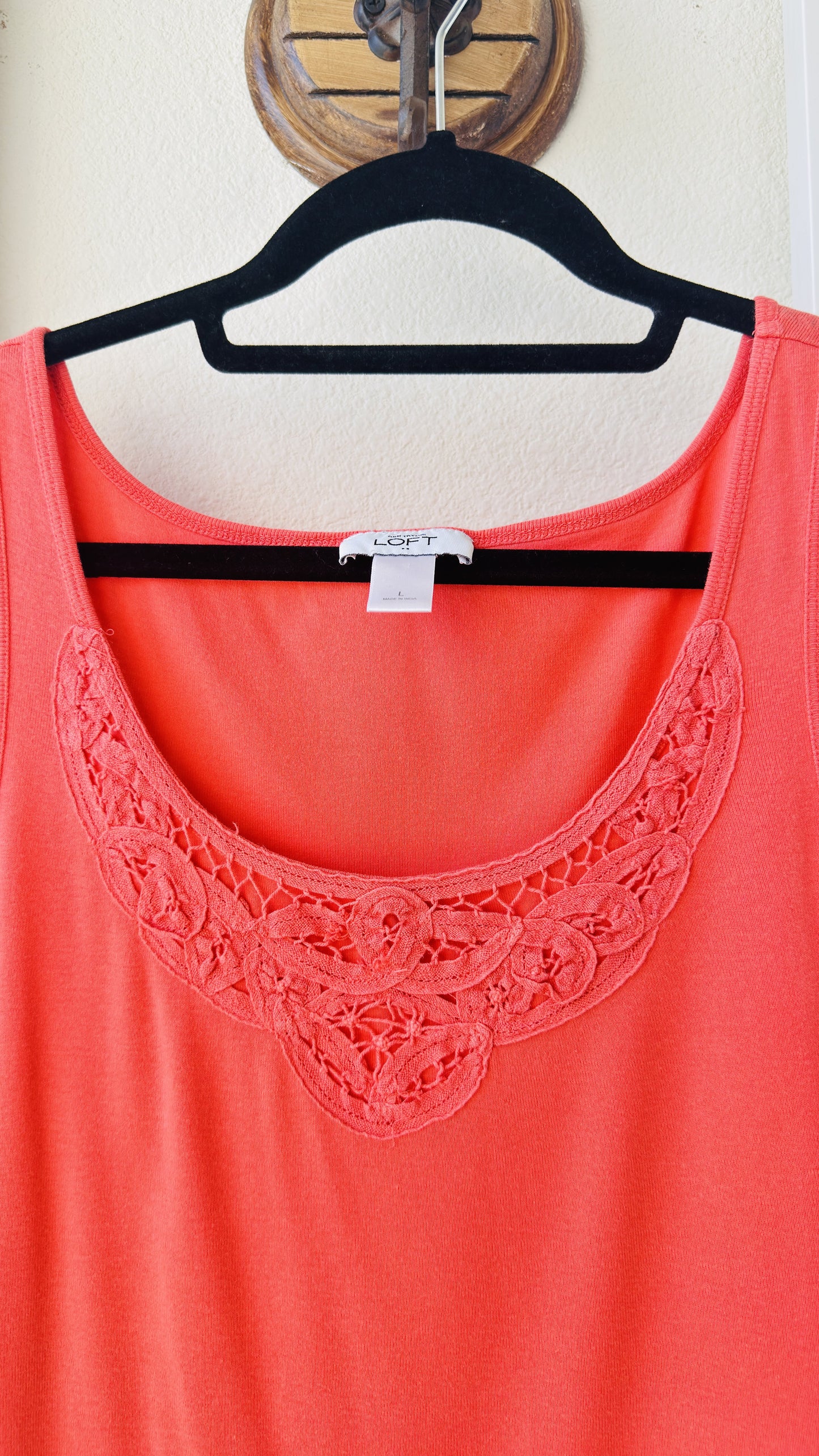 LOFT Coral Pink Lace Trim Scoop Neck Tank Top - Size L