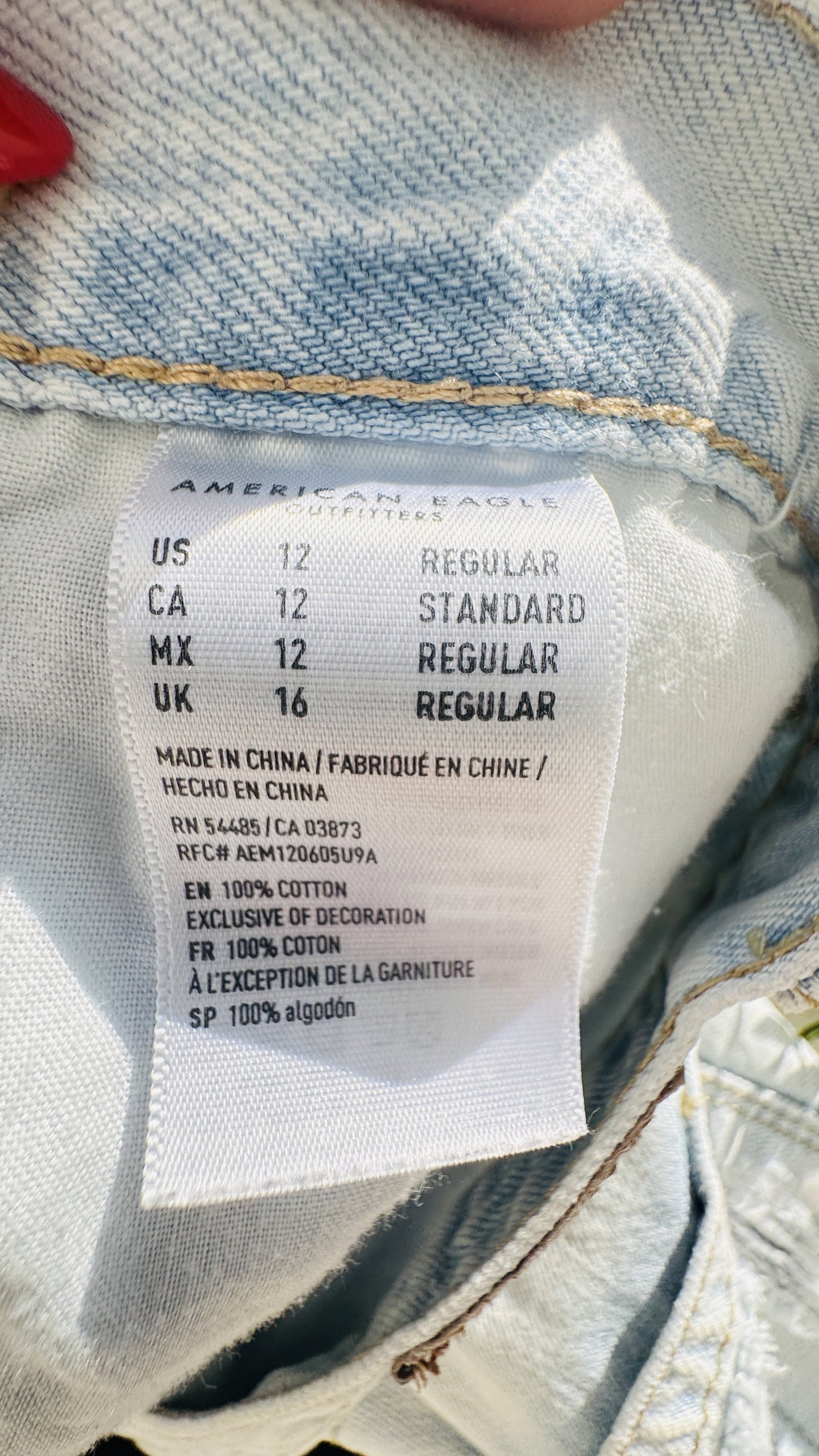 American Eagle Light Wash Distressed Mom Jean Shorts Size 12