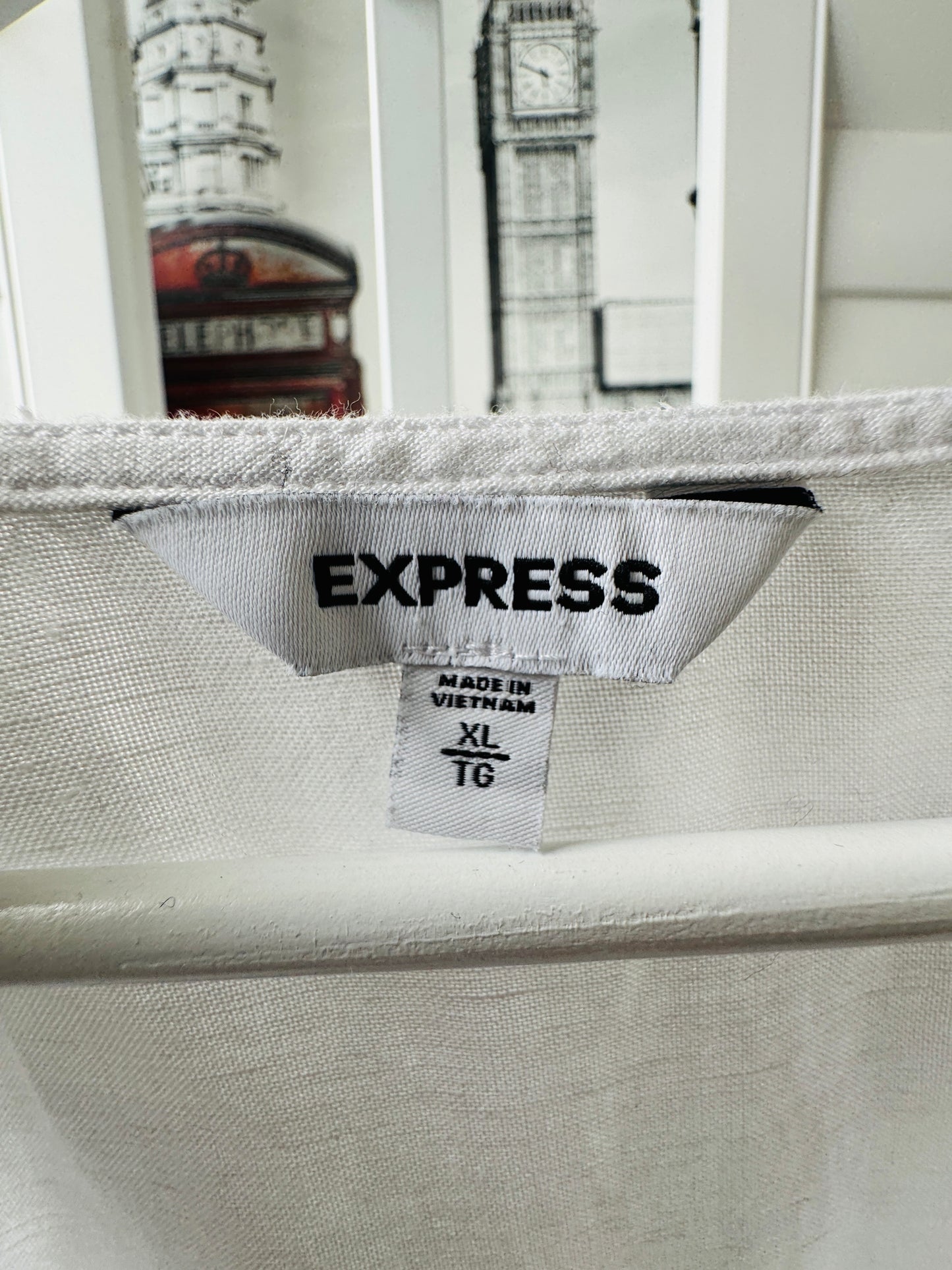 Express. Size XL. White Linen Blend V-Neck Smocked Waist Blouse