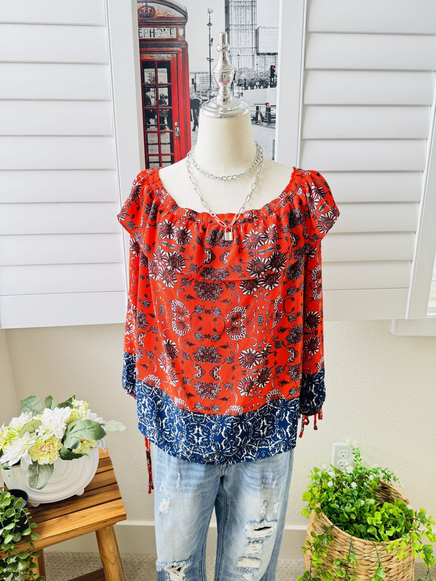 C&C California Red Floral Off-the-Shoulder Blouse Size L