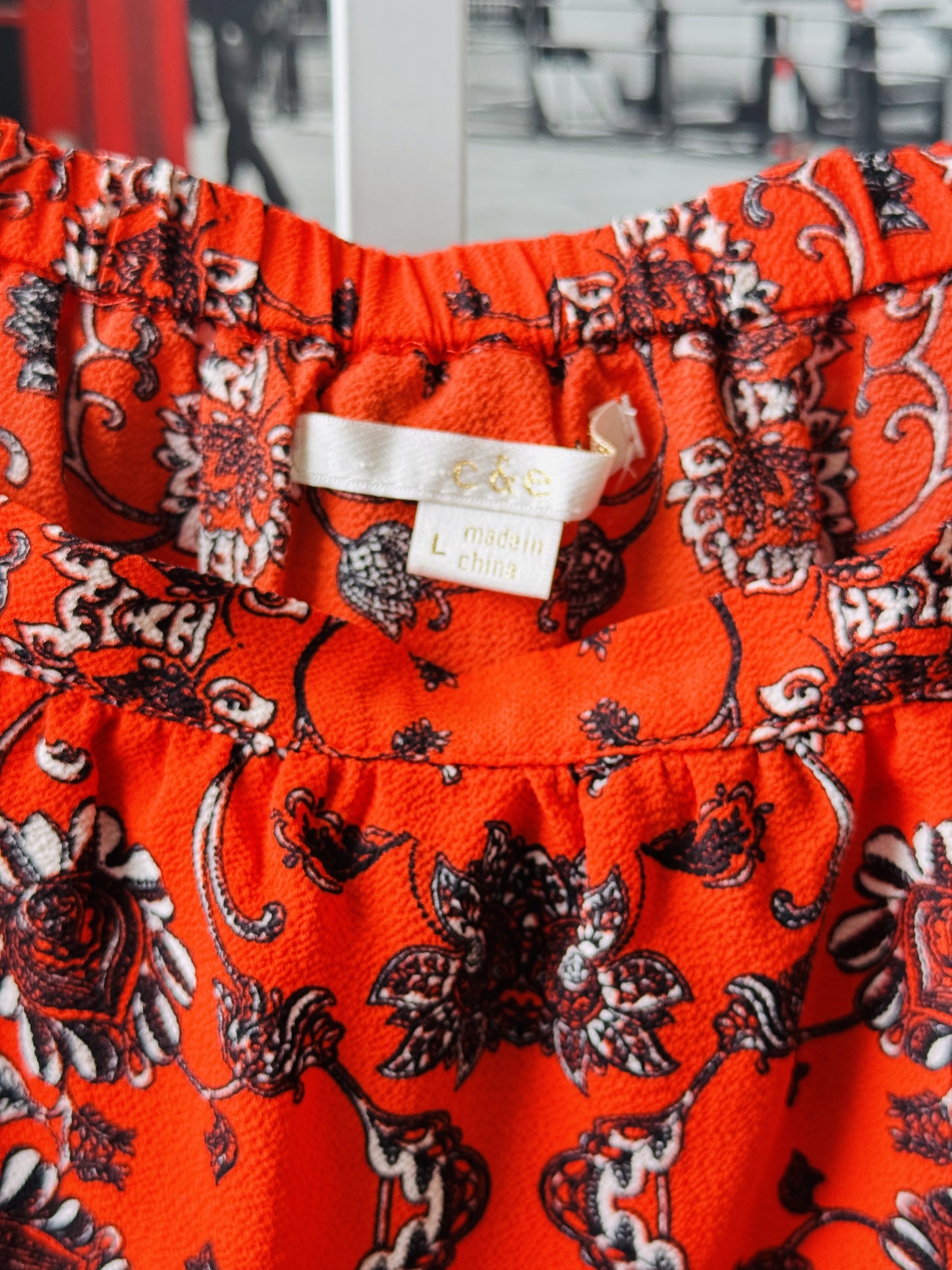 C&C California Red Floral Off-the-Shoulder Blouse Size L