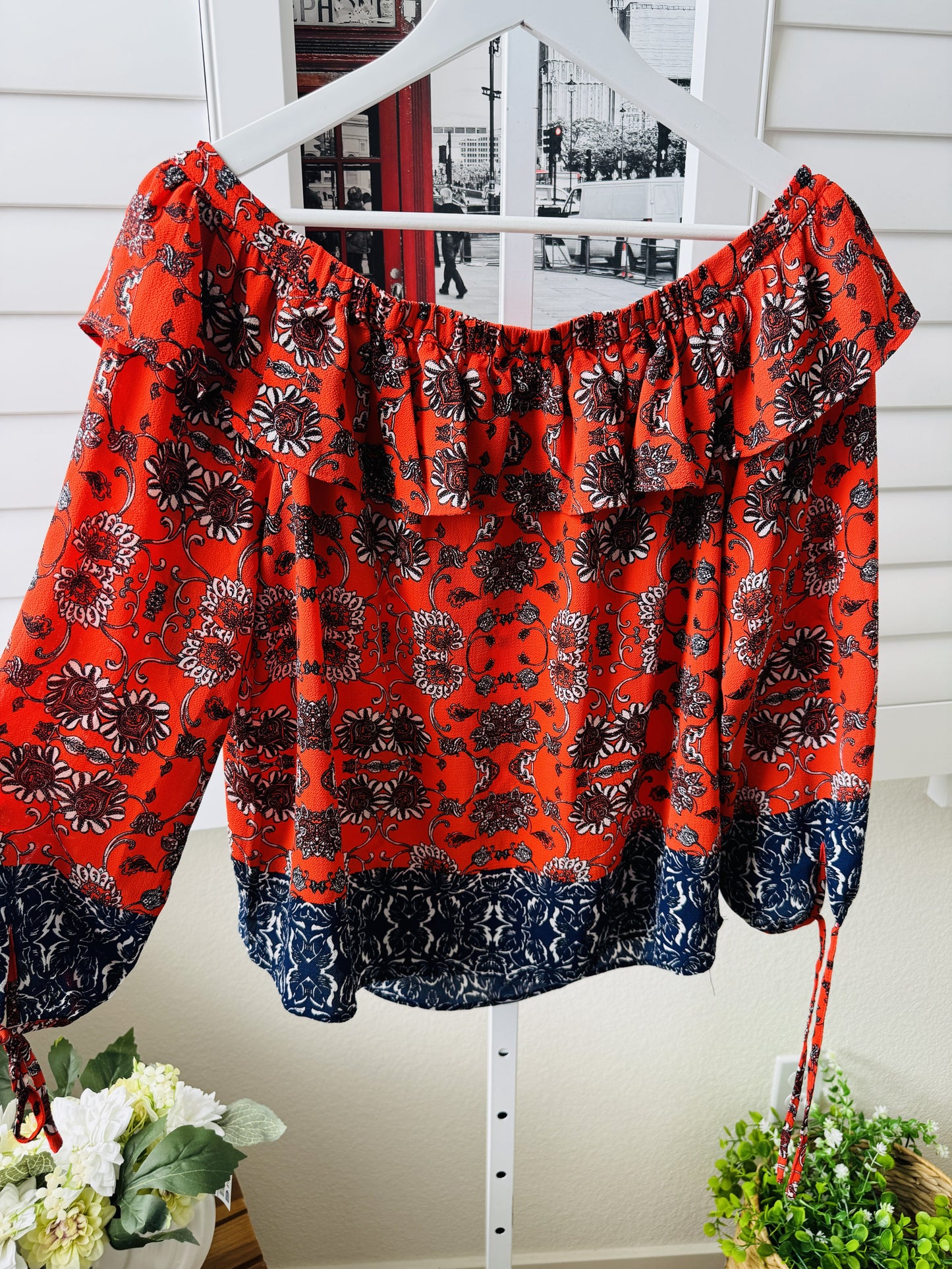 C&C California Red Floral Off-the-Shoulder Blouse Size L