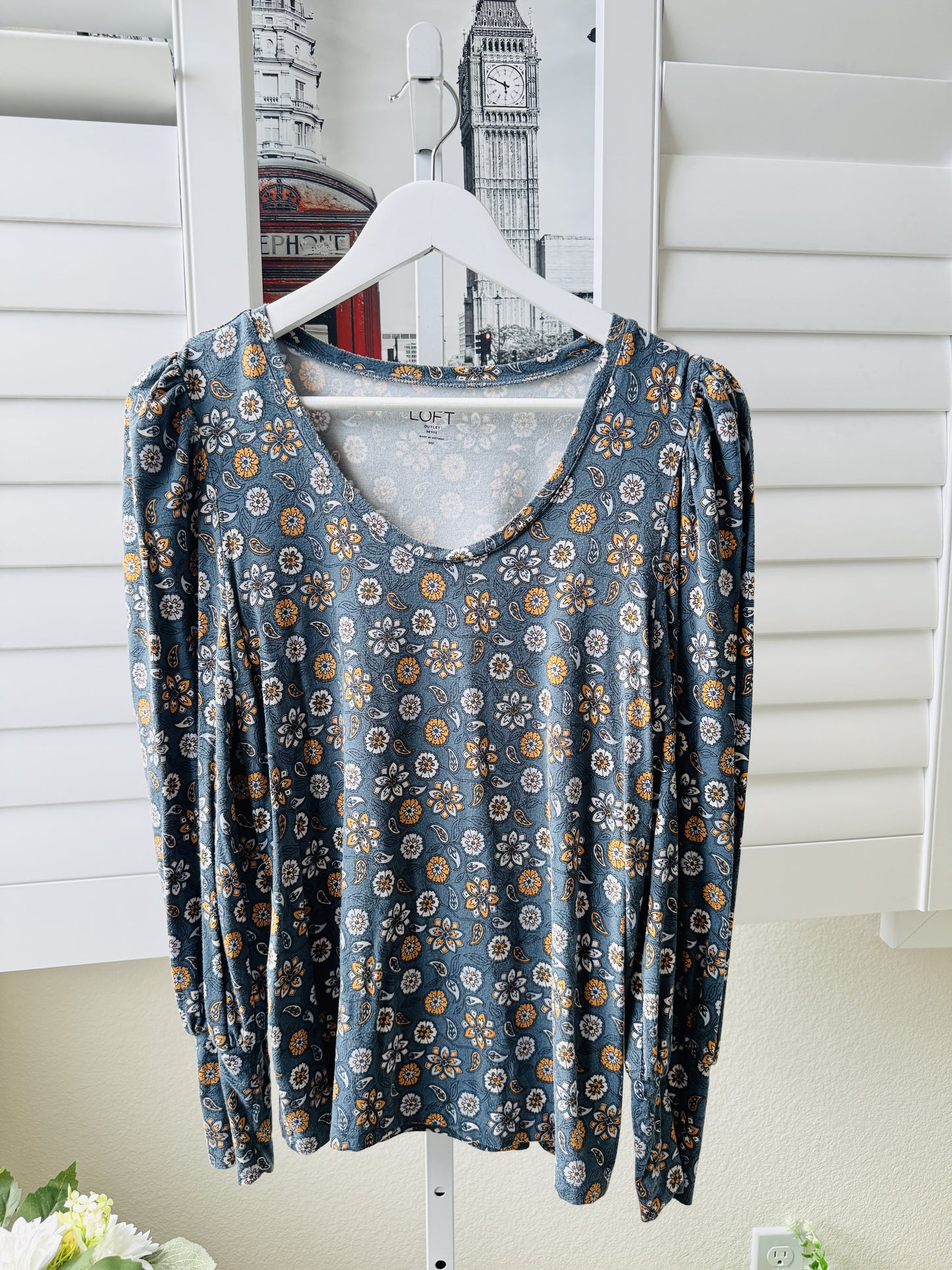 LOFT Outlet Petite Floral Paisley Long Sleeve Top - Size MP