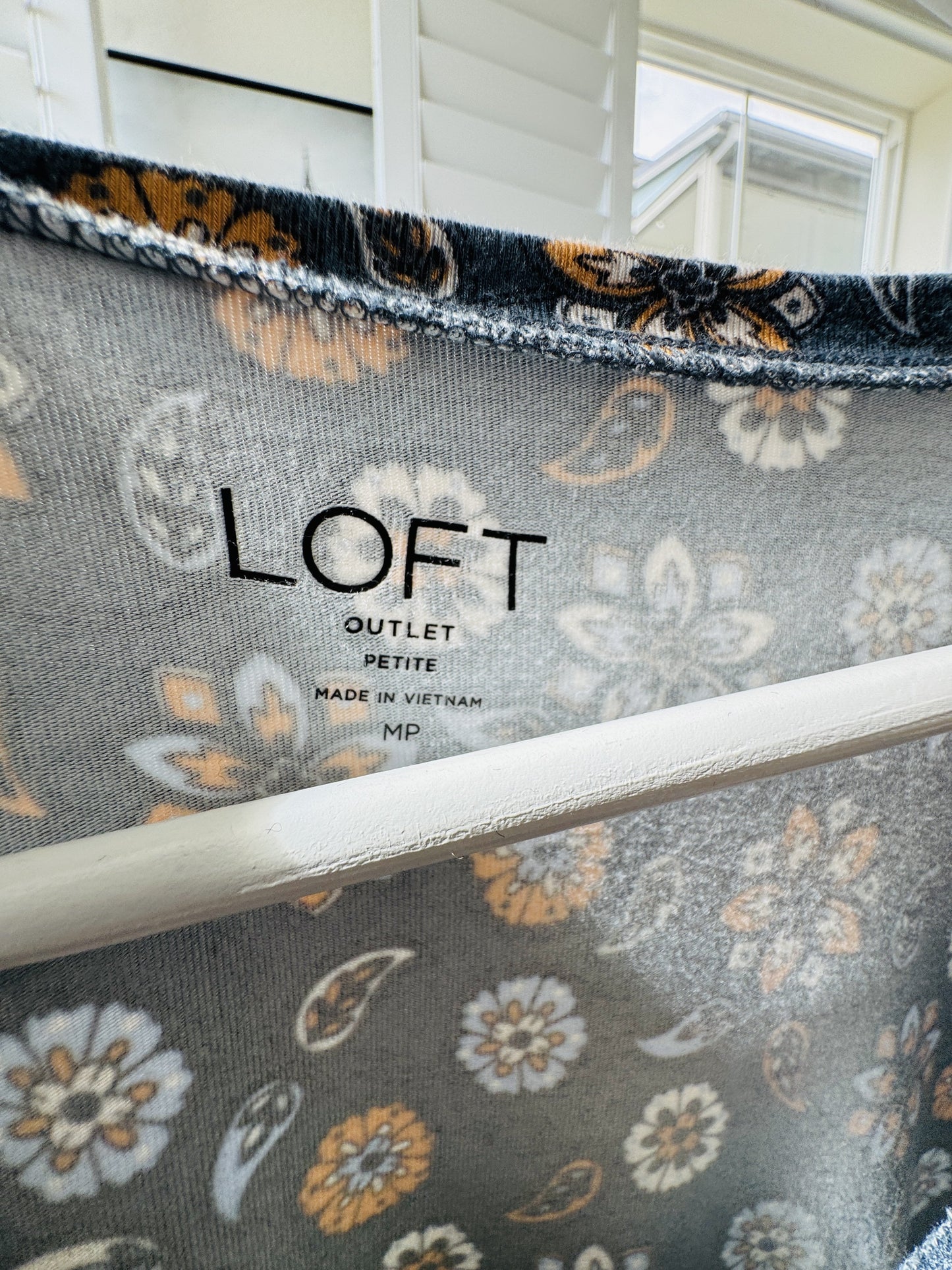LOFT Outlet Petite Floral Paisley Long Sleeve Top - Size MP