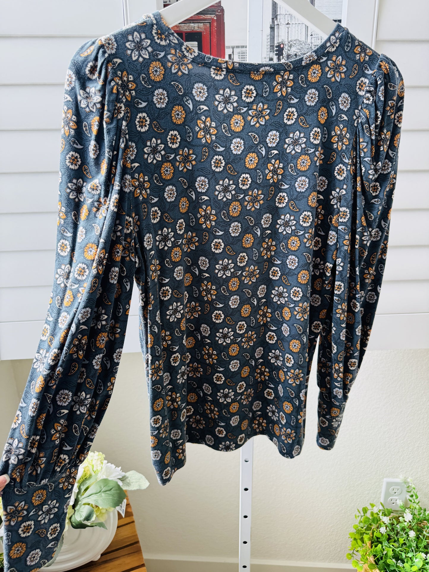LOFT Outlet Petite Floral Paisley Long Sleeve Top - Size MP