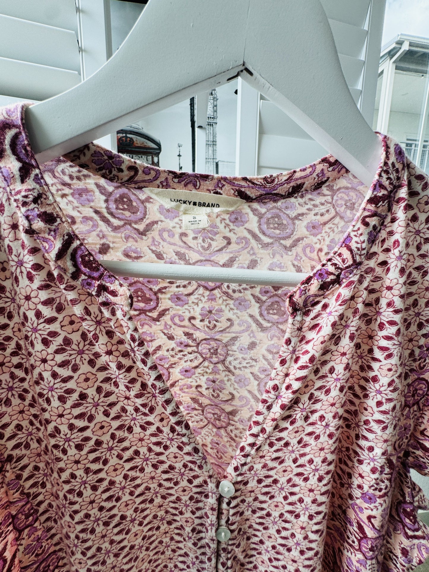 Lucky Brand Pink Floral Button-Front Flutter Sleeve Top Size S