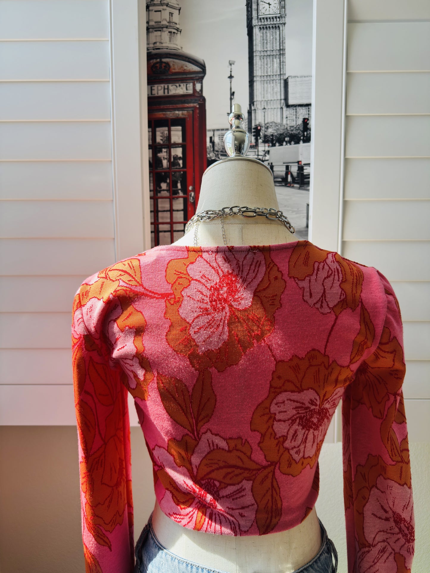 Zara Pink and Orange Floral Knit Crop Top - Size M
