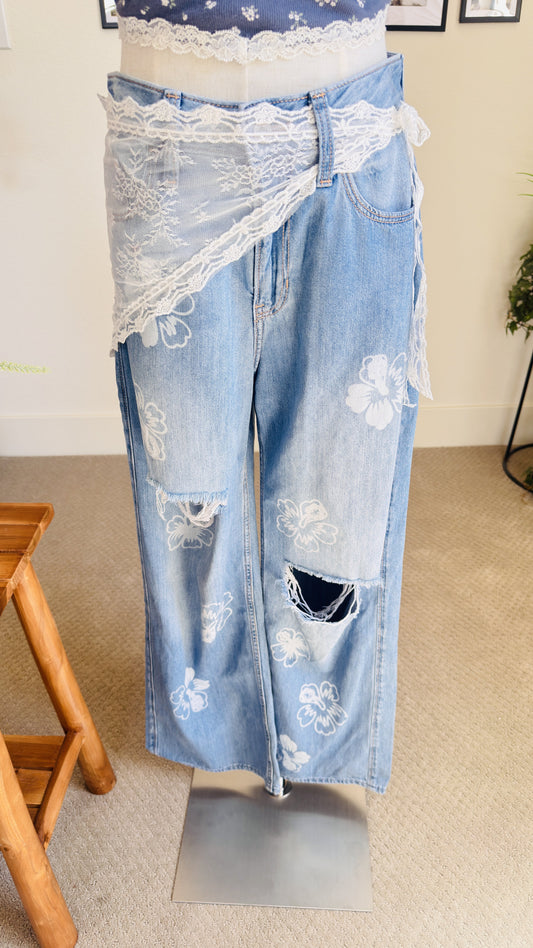 Hollister High-Rise Vintage Baggy Floral Distressed Jeans - Size 5S