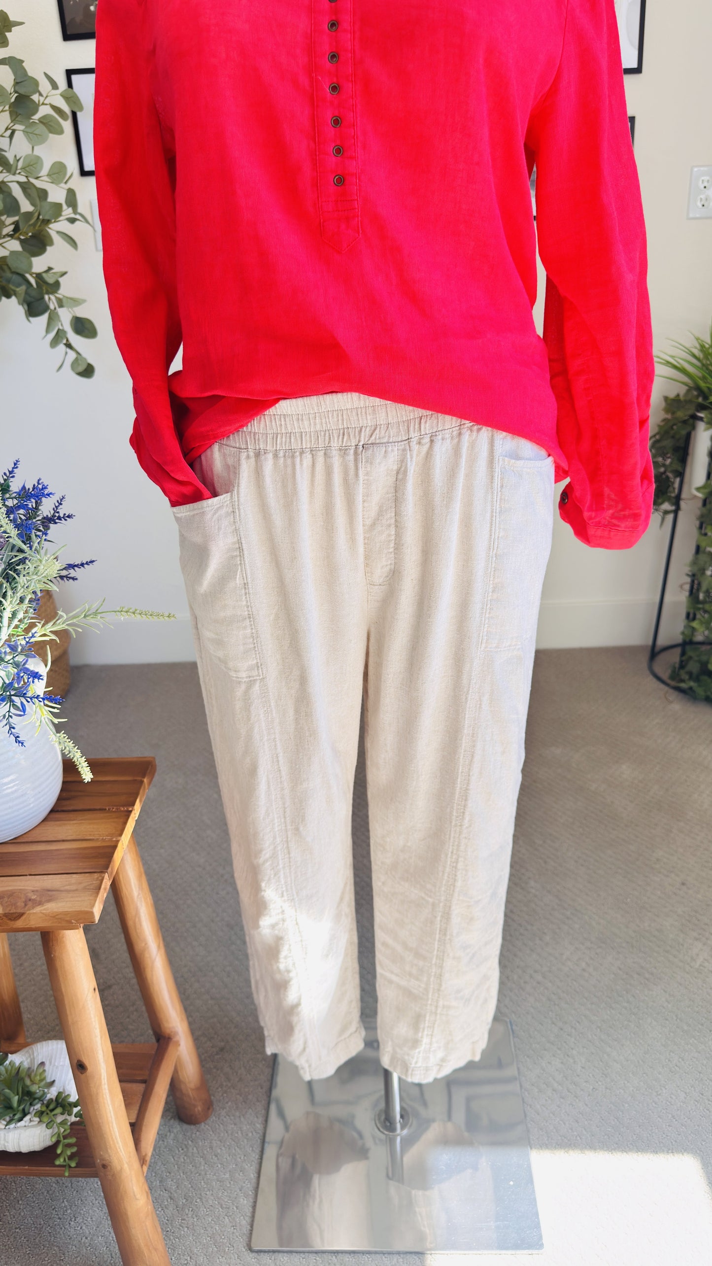 Caslon Linen Blend Elastic Waist Crop Pants in Oatmeal - Size L