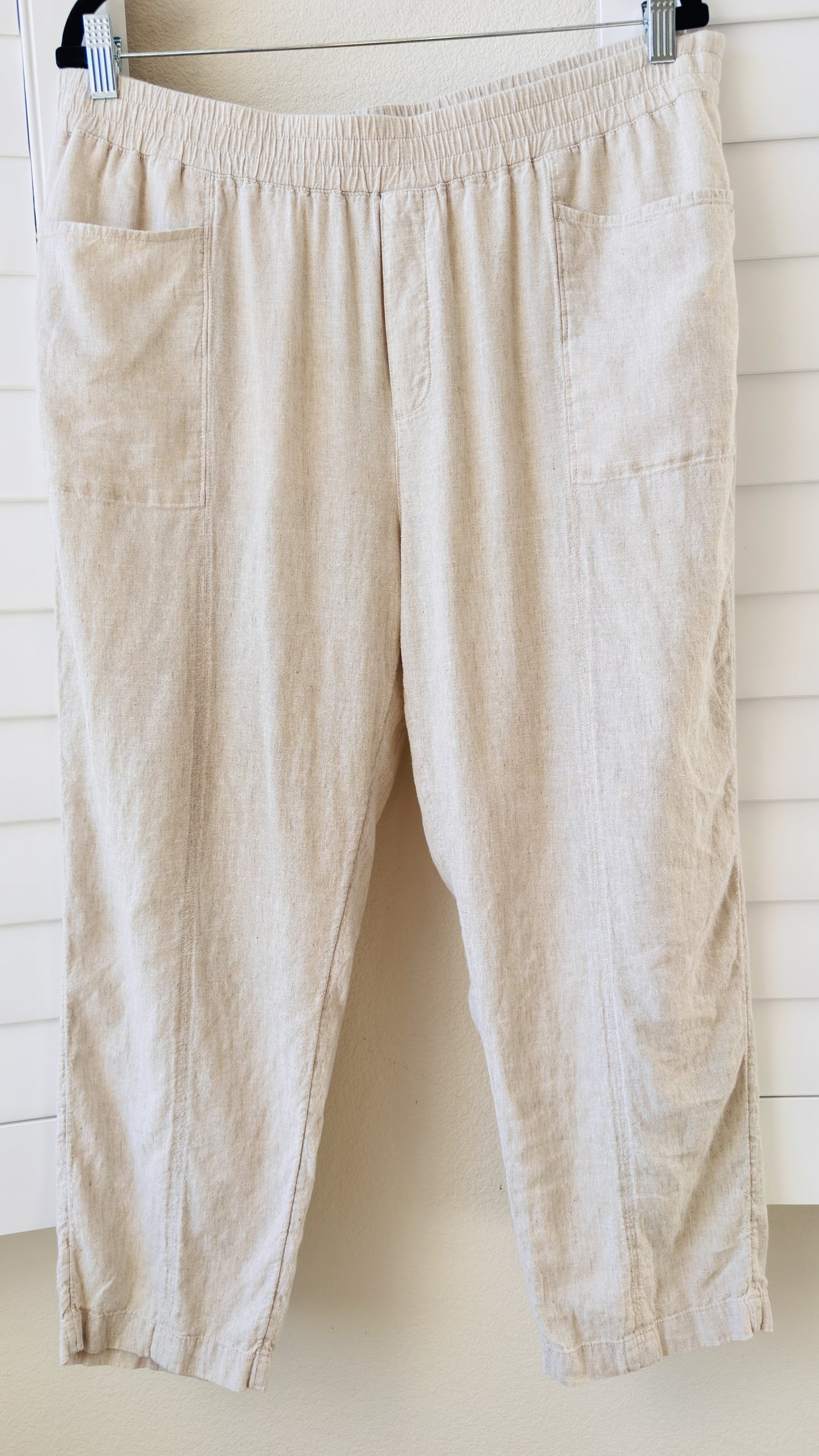 Caslon Linen Blend Elastic Waist Crop Pants in Oatmeal - Size L
