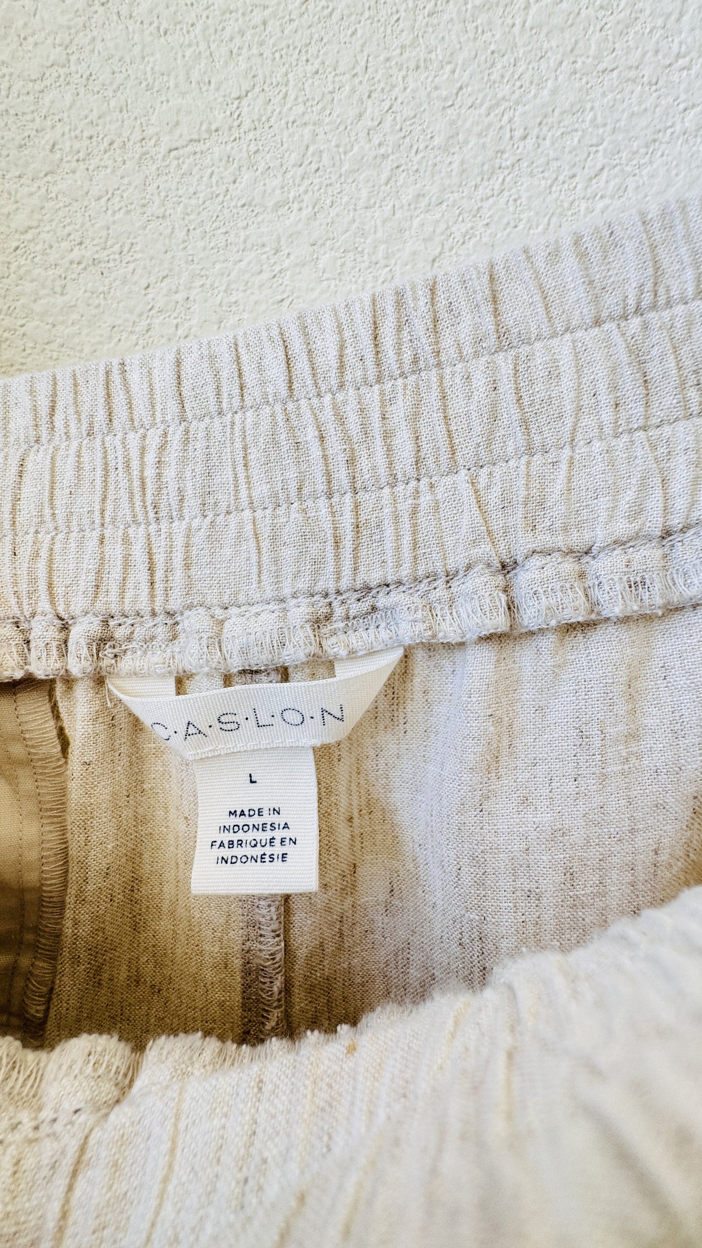 Caslon Linen Blend Elastic Waist Crop Pants in Oatmeal - Size L