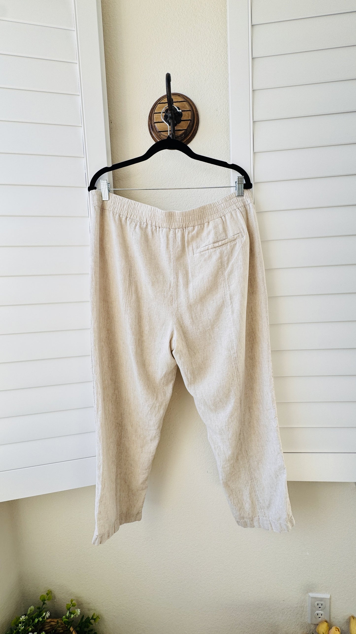 Caslon Linen Blend Elastic Waist Crop Pants in Oatmeal - Size L