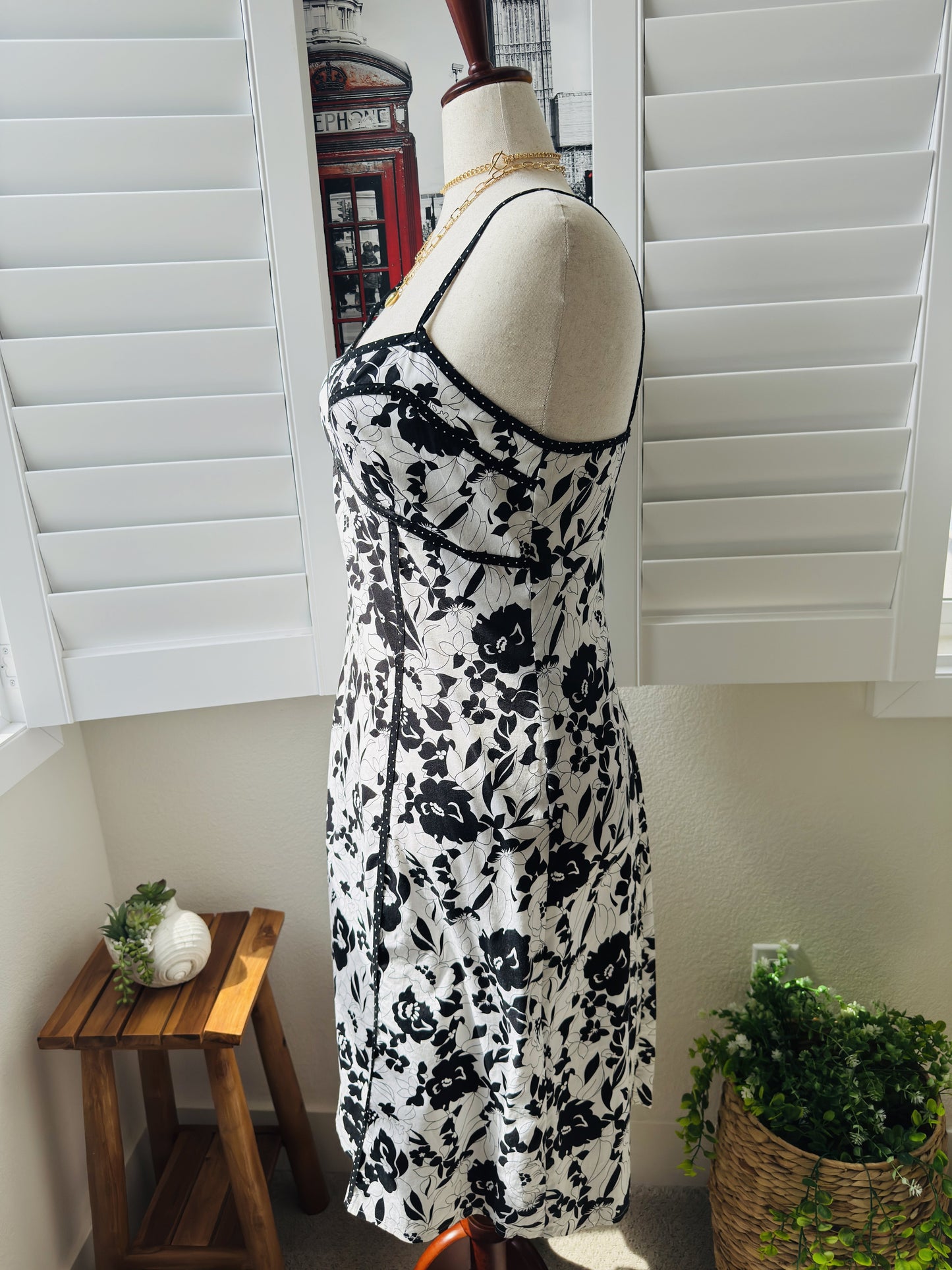 New York & Company Black and White Floral Sundress Size 16