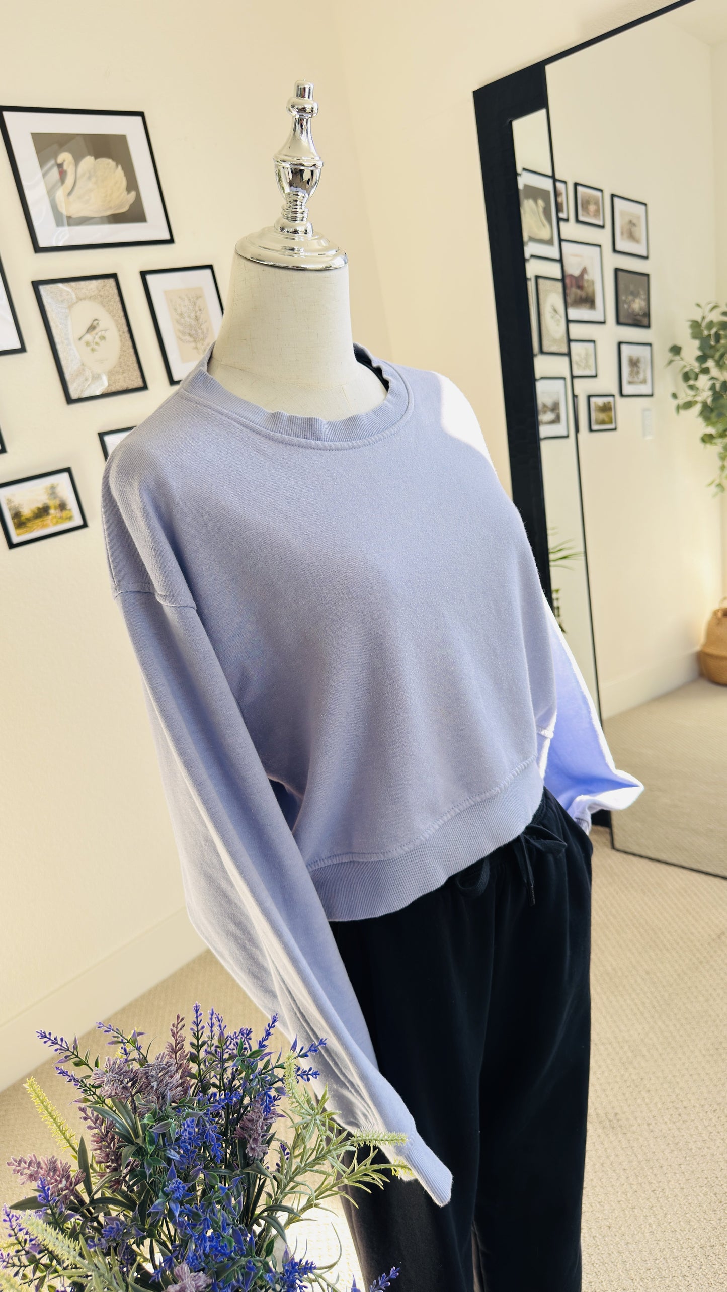 Zara Lavender Cropped Crewneck Sweatshirt - Size L