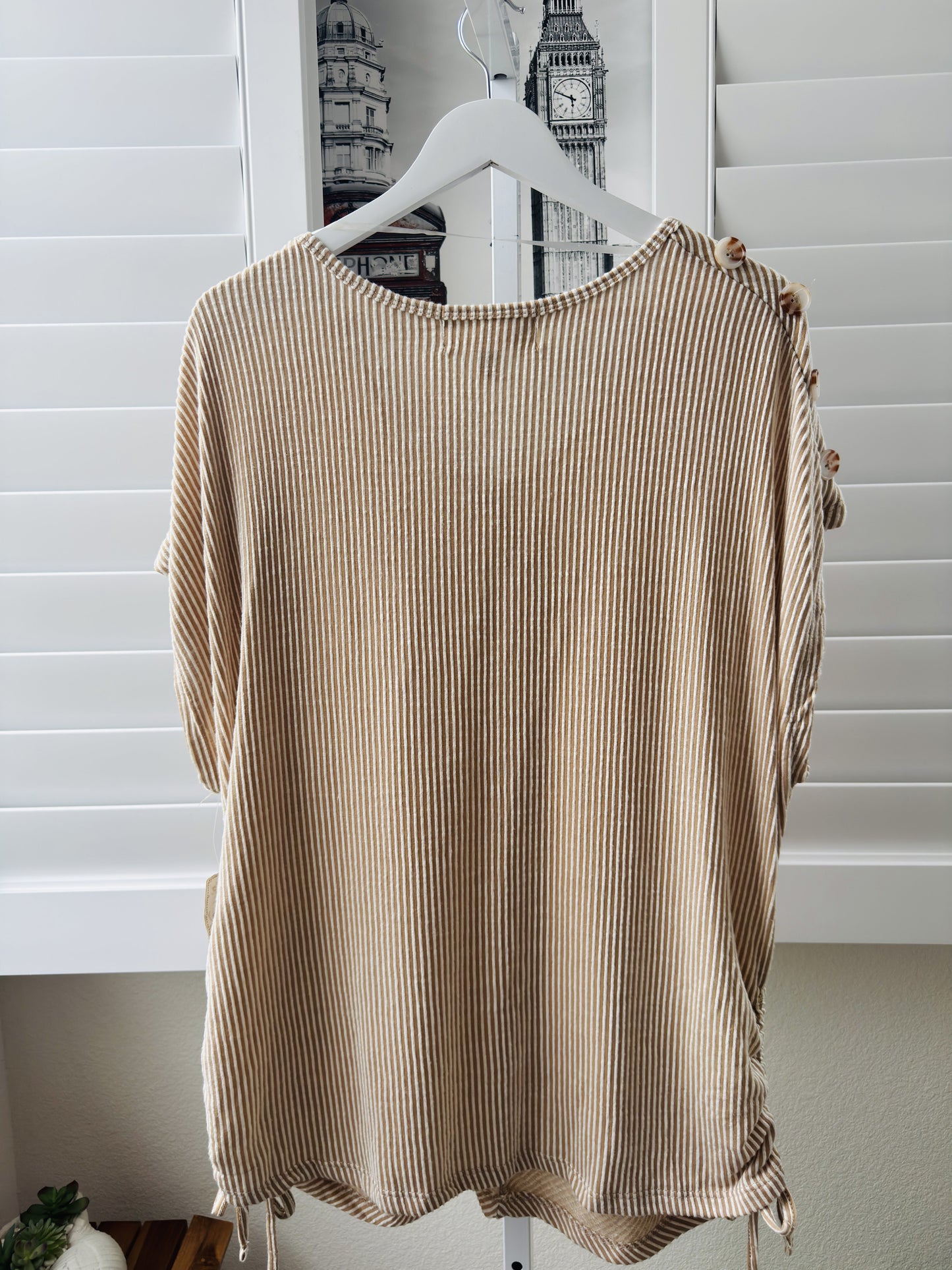 French Laundry Tan Striped V-Neck Cinch Top Size 3X