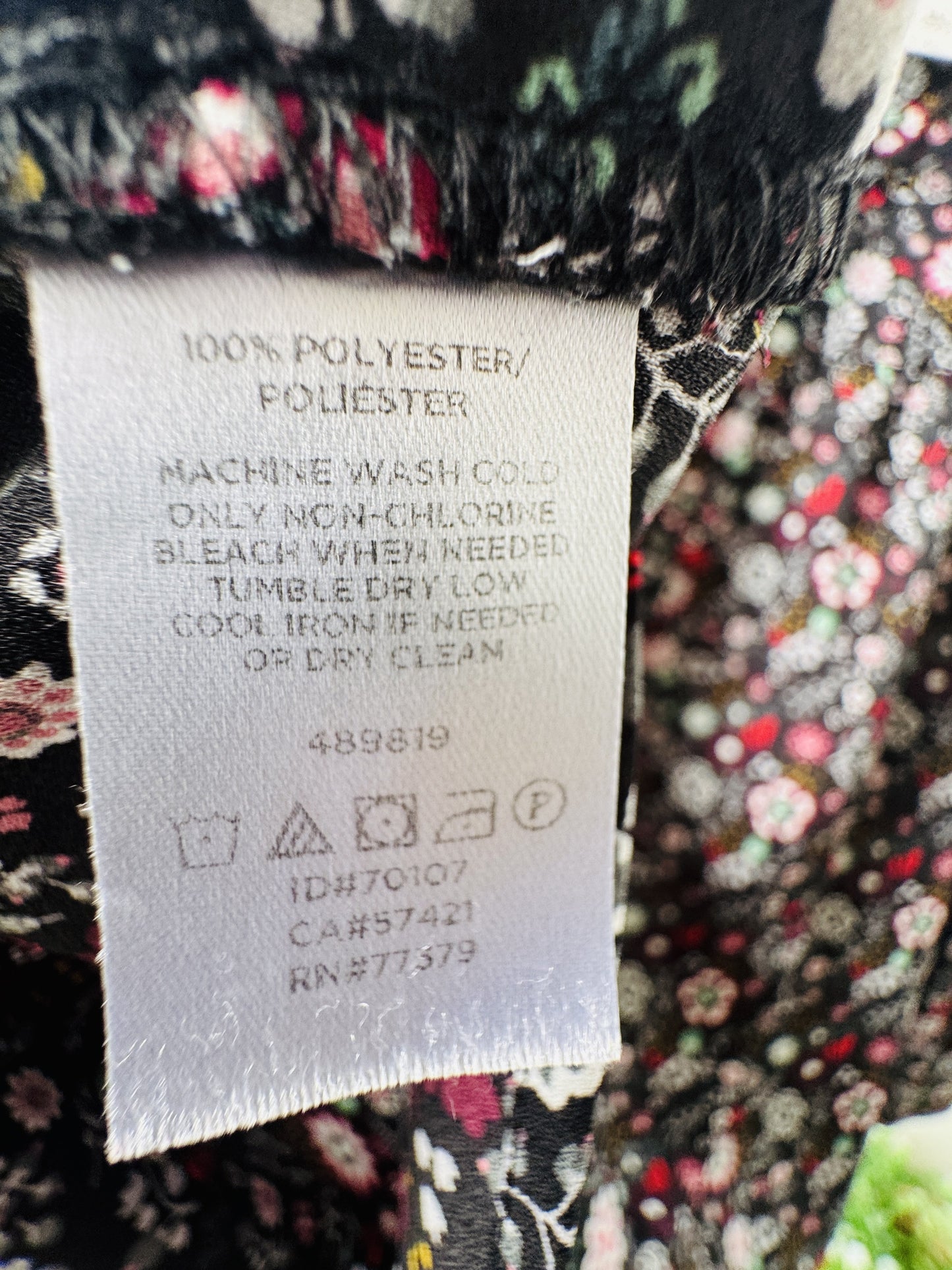 Loft Plus Black Floral Button-Down Long Sleeve Blouse Size 16
