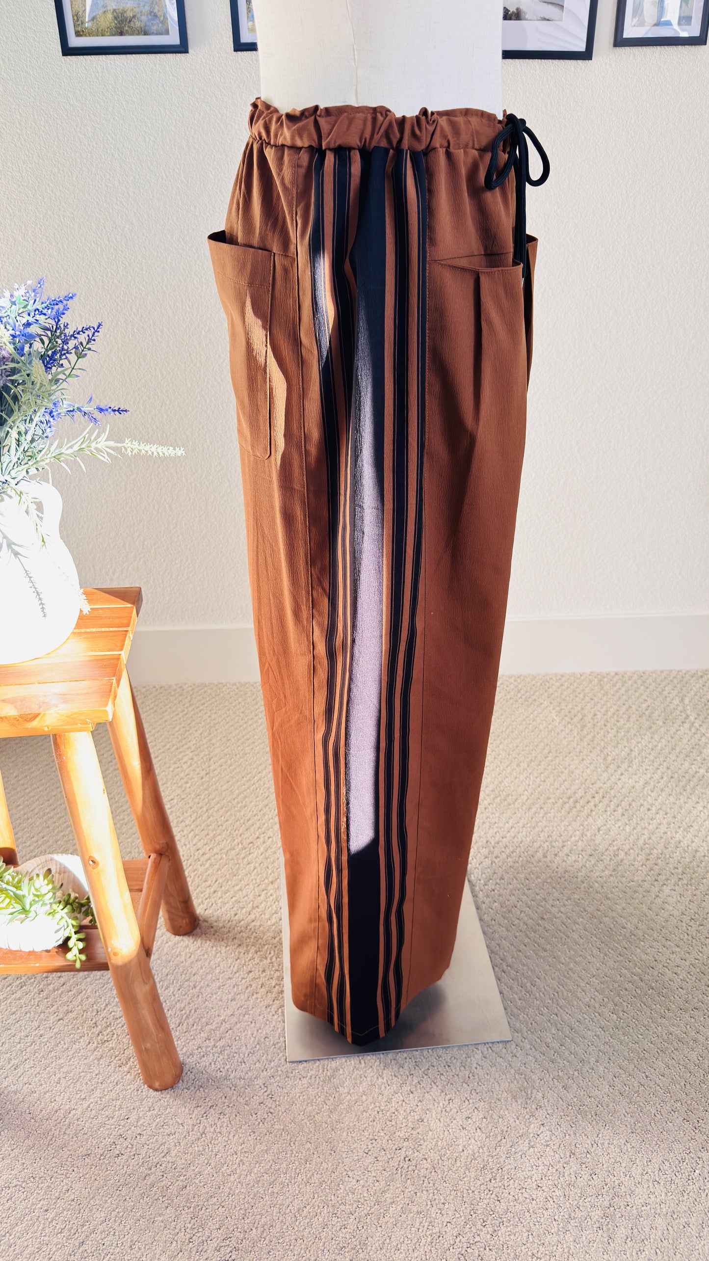 Boutique caramel brown Side-Stripe Wide-Leg Pants - Size M