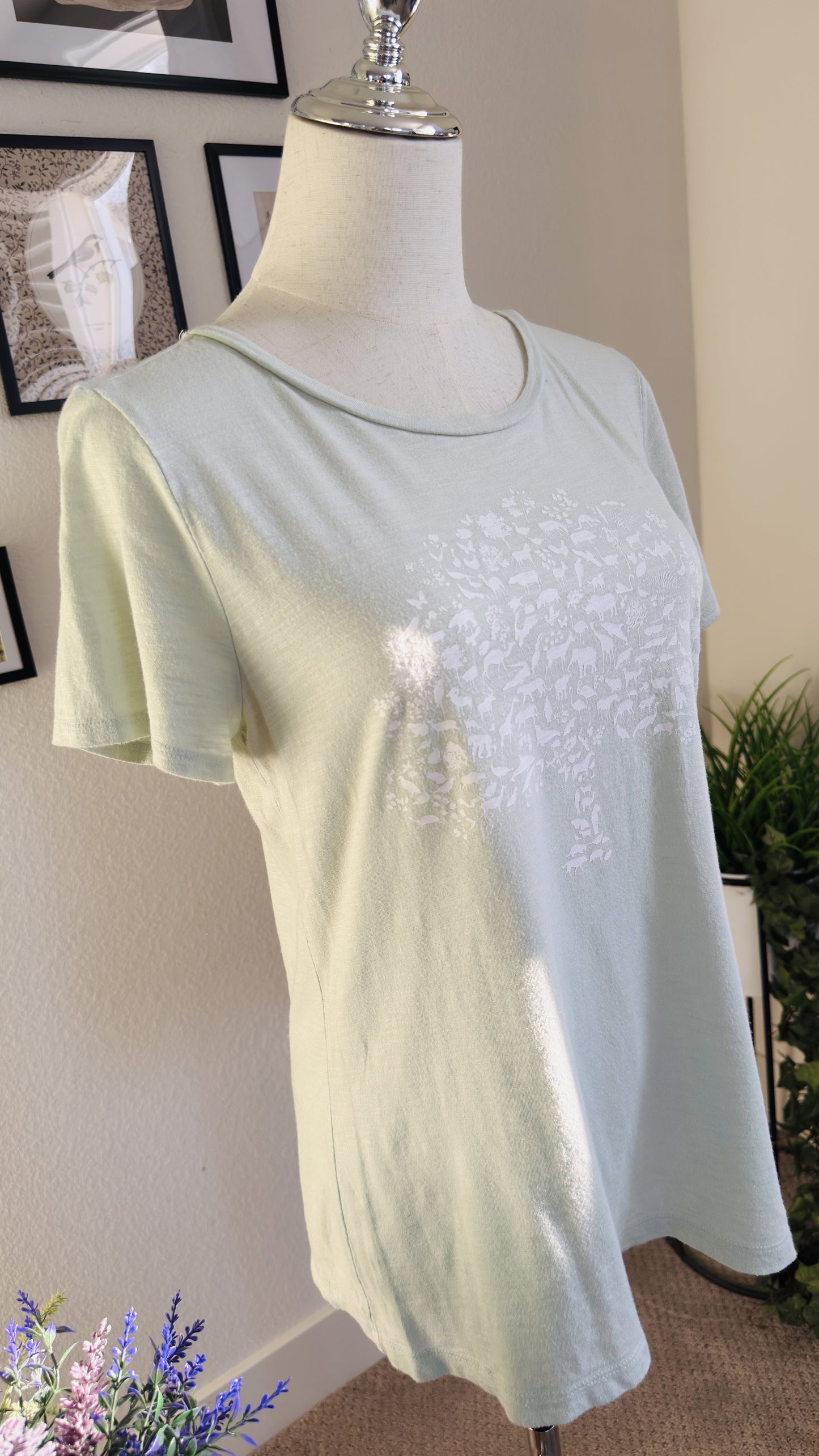 Liz Claiborne Simply Liz Green Animal Tree Graphic Tee - Size S
