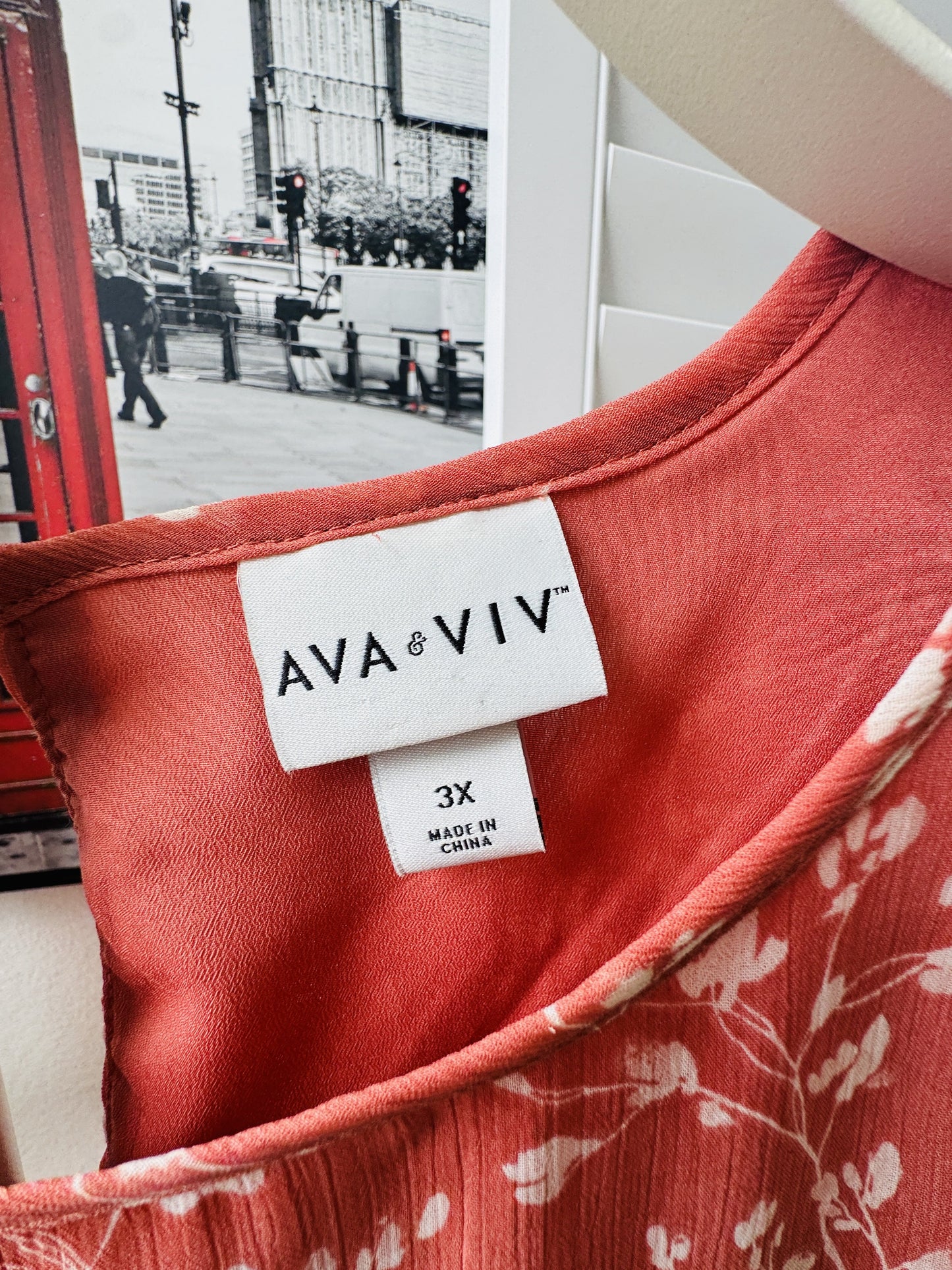 Ava & Viv Floral Tiered Sleeve Keyhole Back Blouse Coral Size 3X