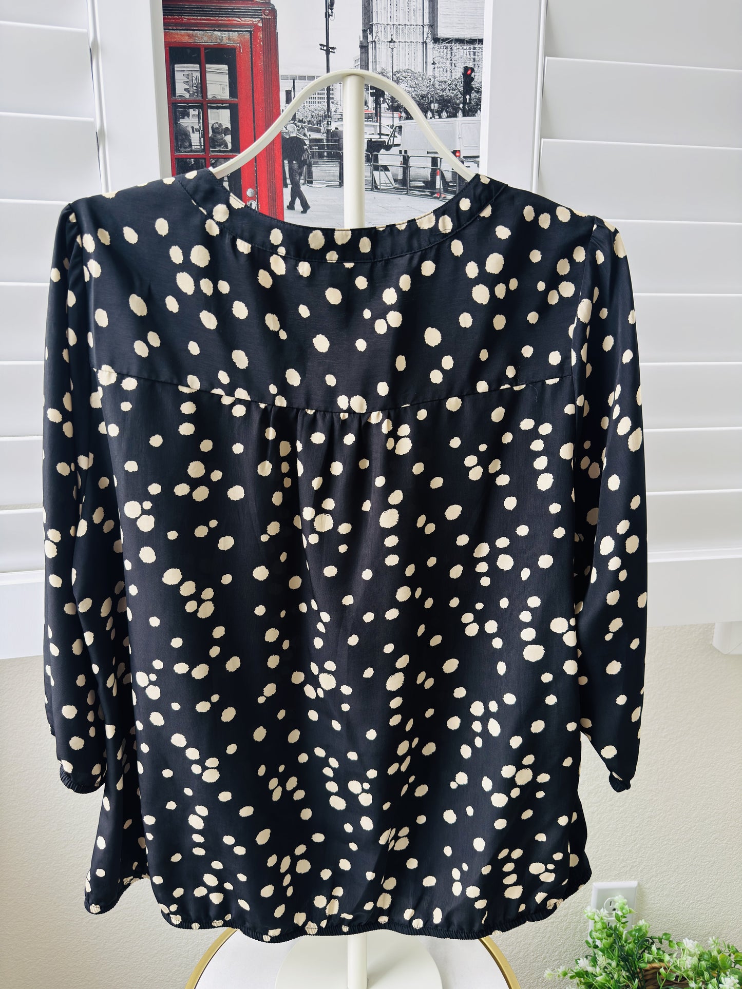 Dress Barn Black and Cream Abstract Polka Dot Henley Blouse - Size 1X